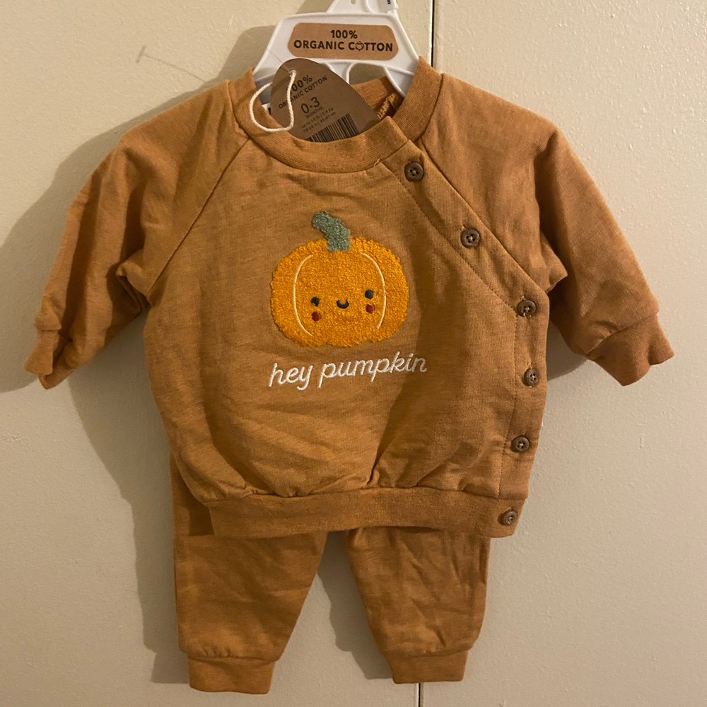 0-3 Fall outfit